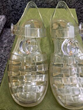 Gucci Clear Jelly Logo Fisherman Sandals - Transparent